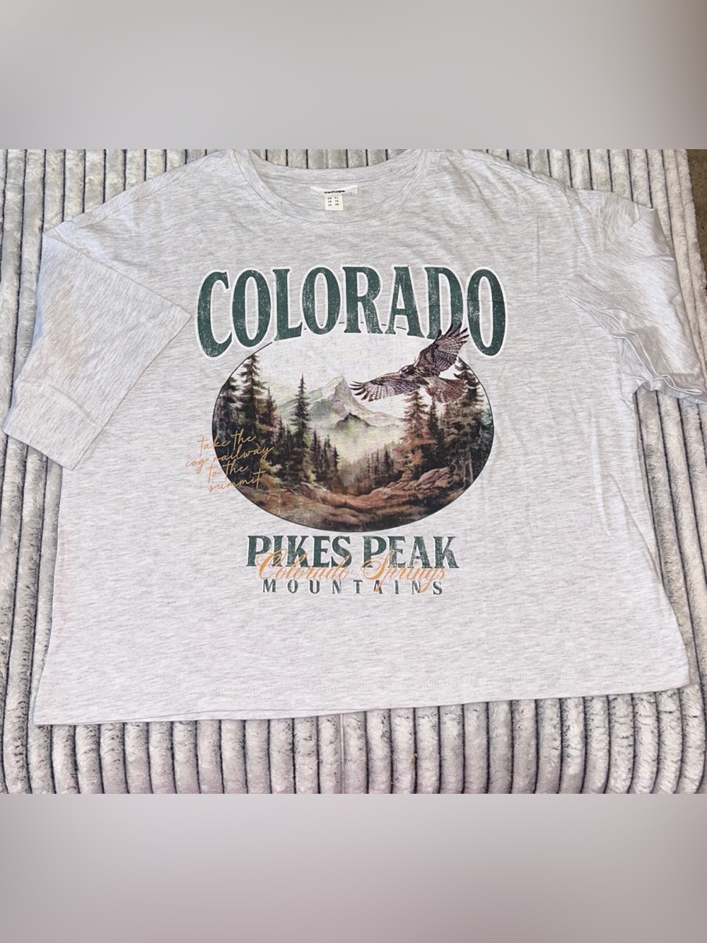 refuge Gray Colorado Mountain Graphic Tee Ptp 27”